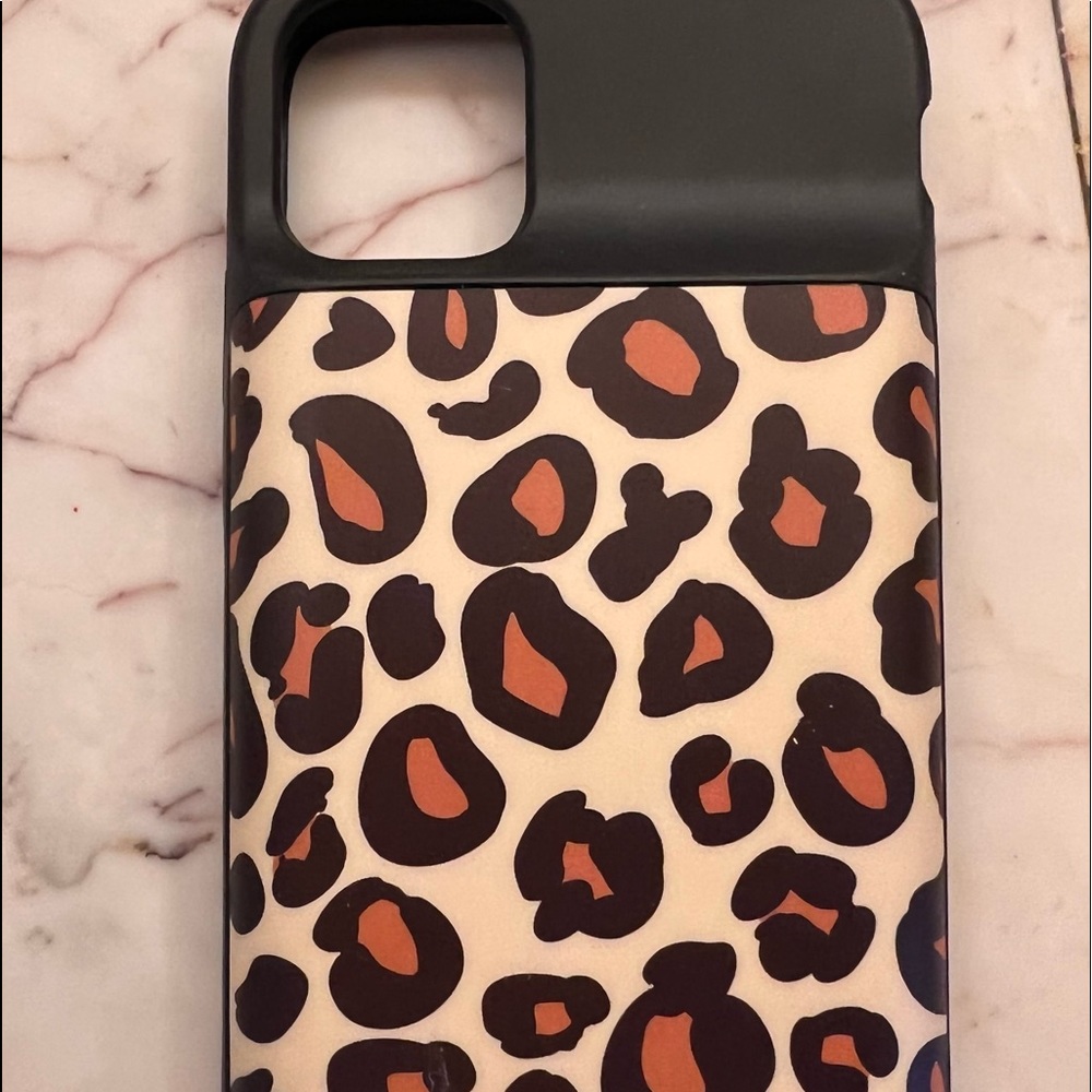 CASELY**Leopard/Cheetah charging iPhone 11 case.  Never used